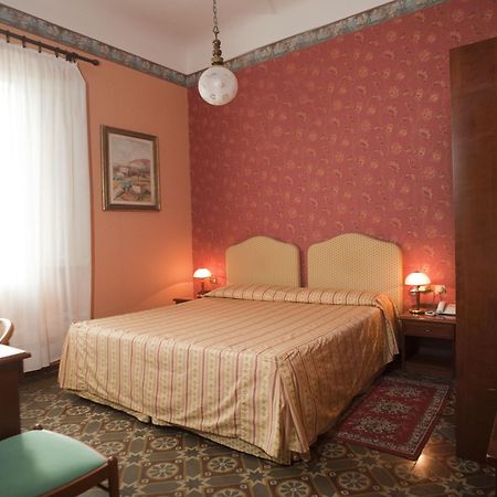 Hotel Beatrice Firenze Bagian luar foto